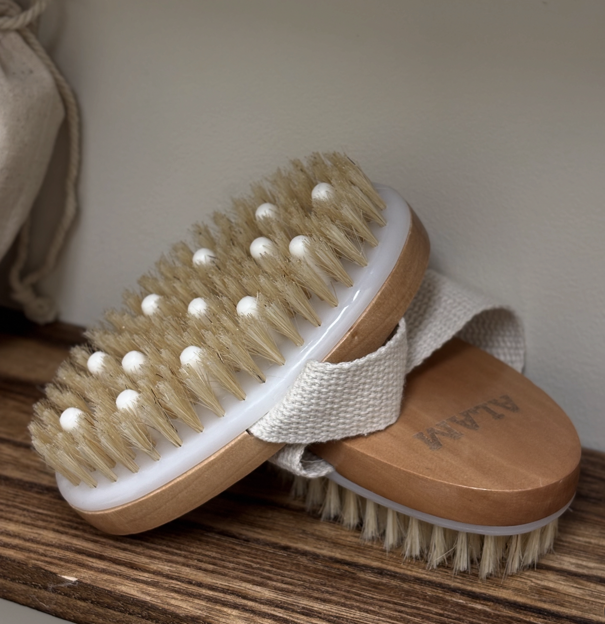ALAM-branded wooden body brushes with natural bristles